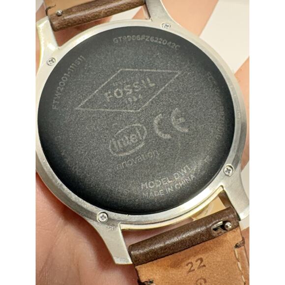Fossil Smartwatch Q Founder DW1 Brown Leather Band With charger Base No Cable - Picture 8 of 11